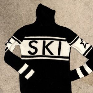 Perfect Moment Ski Sweater
